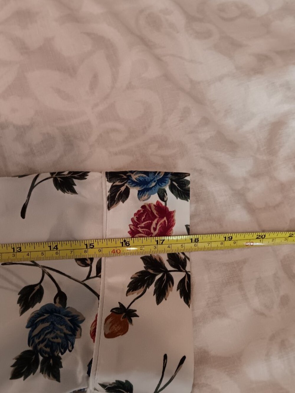Long Flowered Robe - Picture 2 of 5